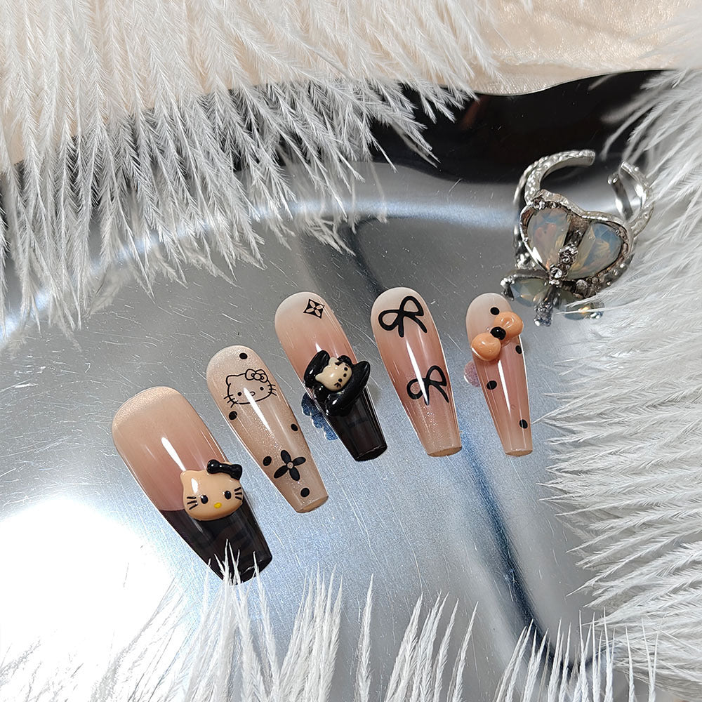Kunstnagel-Set mit kreativen Motiven Brehn