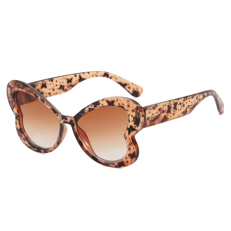Damen Oversized-Sonnenbrille im verspielten Schmetterlingsdesign Brehn