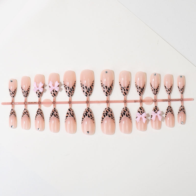 Stylische Tierdruck Press-On Nagelspitzen Brehn