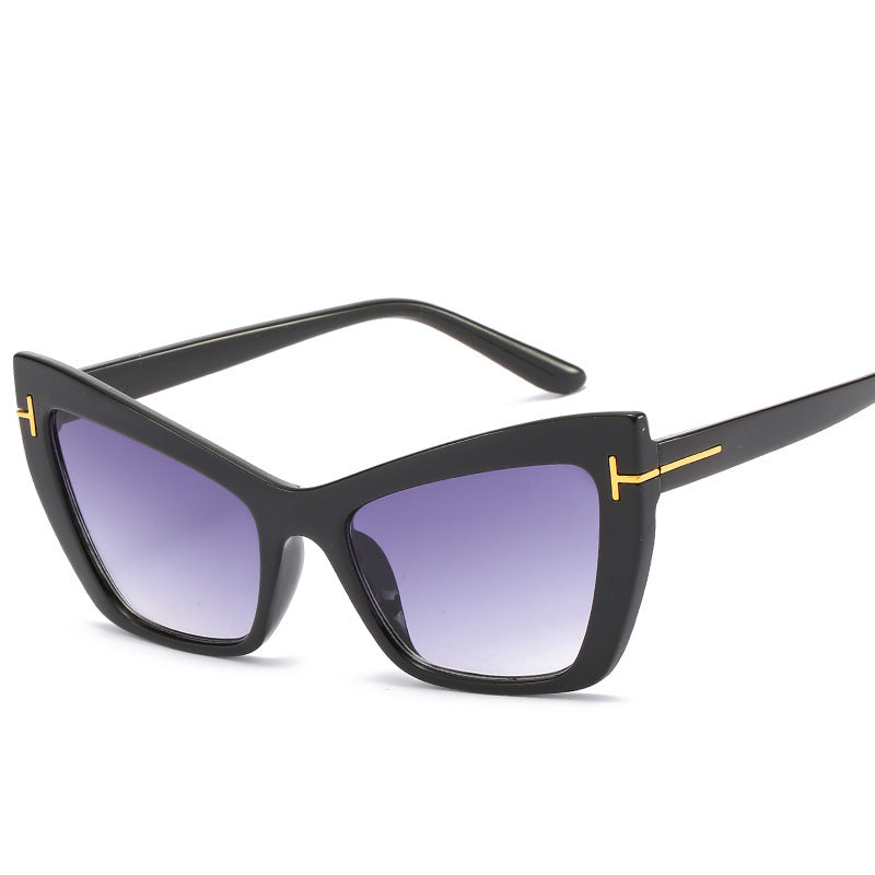 Cat-Eye-Rahmen-Sonnenbrille mit verlaufenden Gläsern Brehn