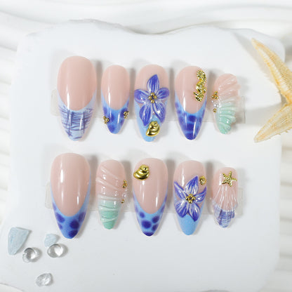 Kunstnagelset mit zeitlosen Blumendesigns und eleganten Akzenten Brehn