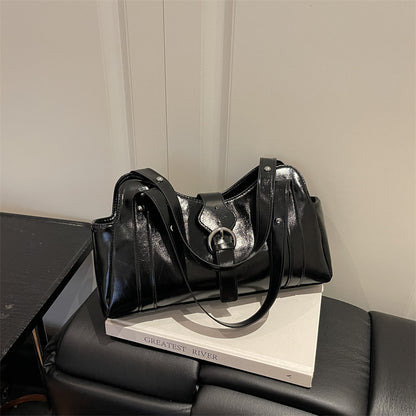 Elegante Handtasche aus Lackleder