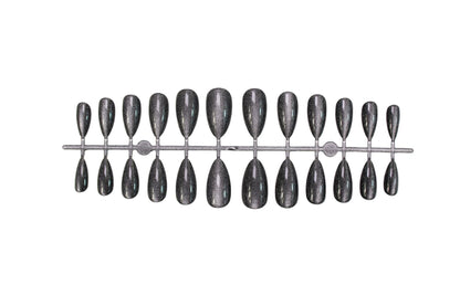 Kunstnagelset mit stilvollem Design Brehn