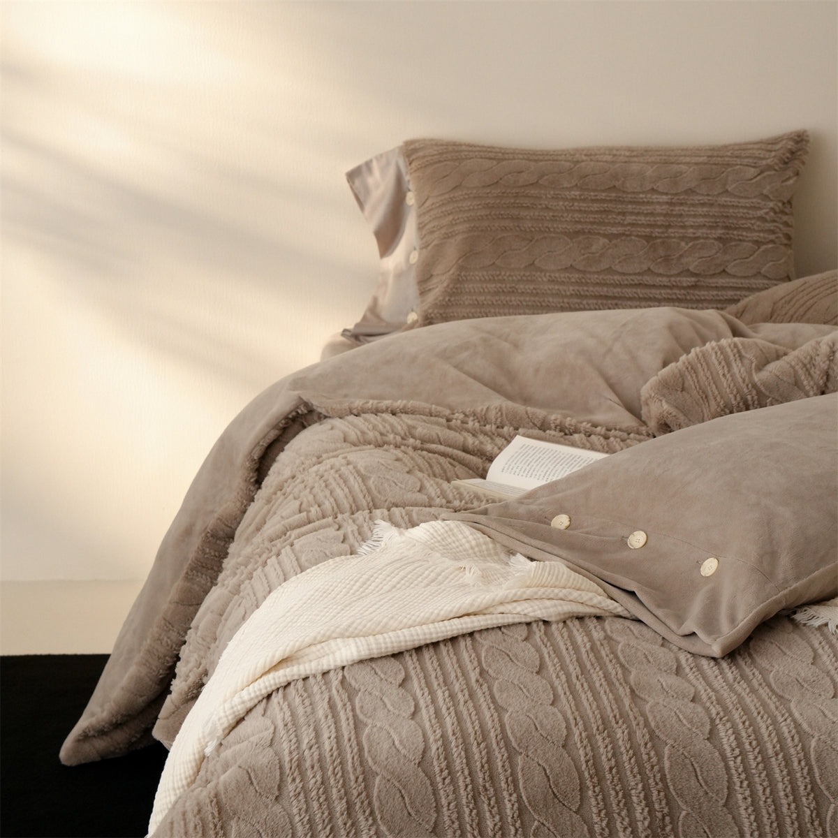 Luxuriöses strukturreiches Chenille-Kuschelbettwäscheset