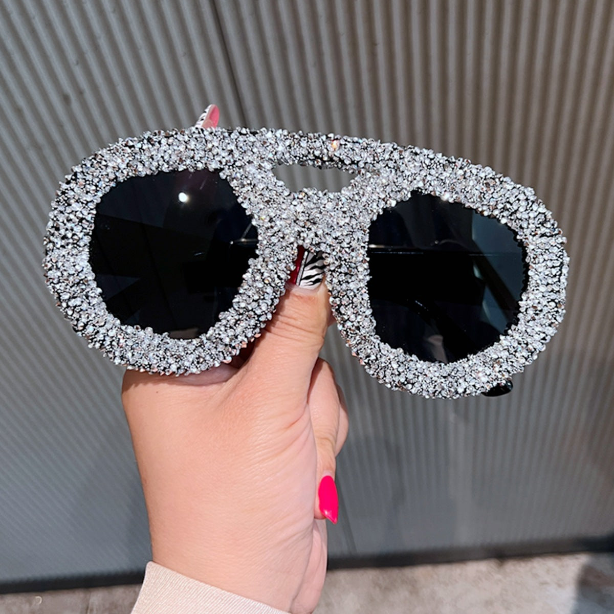 Damen Glitzernde Glamour-Sonnenbrille mit einzigartigem Kristallrahmen Brehn