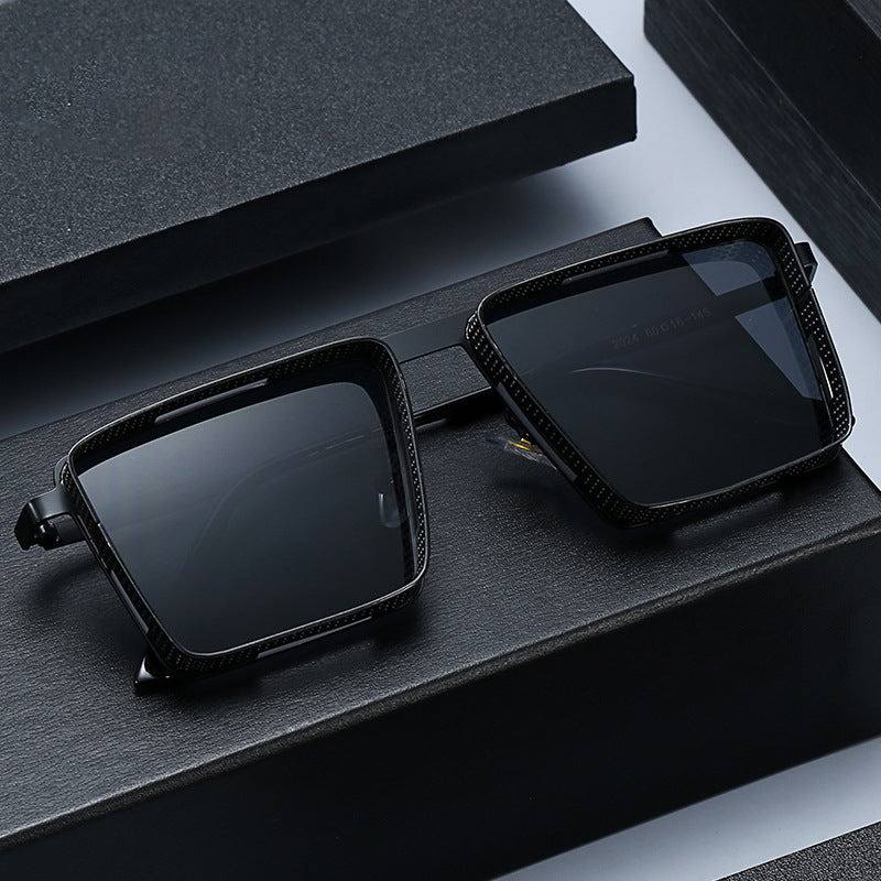 Damen extravagante quadratische Sonnenbrille mit durchbrochenem Rahmen Brehn