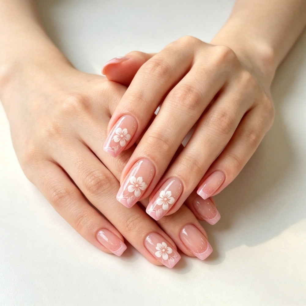Kunstvolle Nagelspitzen Brehn
