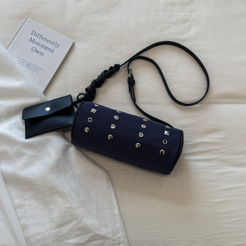 Nieten Crossbody Tasche