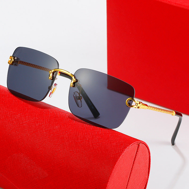 Damen quadratische Sonnenbrille mit luxuriösem, goldverziertem Rahmen und schützenden Gläsern Brehn