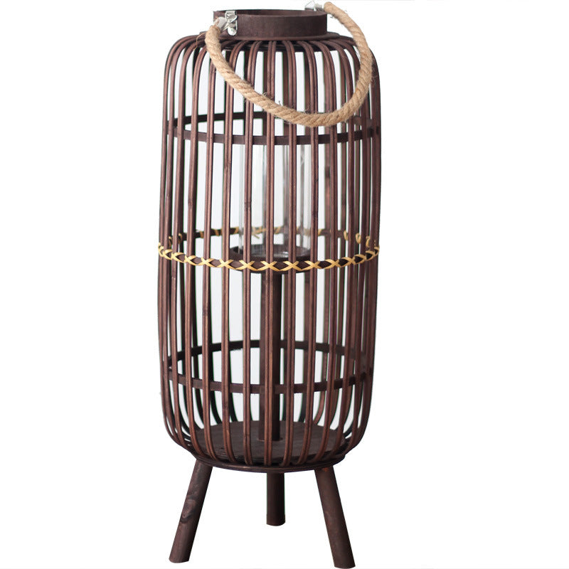 Stilvolle Laterne aus Rattan mit Holzgestell Brehn