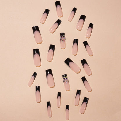 Kunstnagelset mit Glamourösen 3D-Verzierungen Brehn