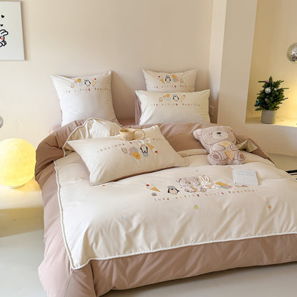 Besticktes Baumwollsatin Bettbezug-Set mit Pom-Pom-Bordüre und passenden Kissenbezügen