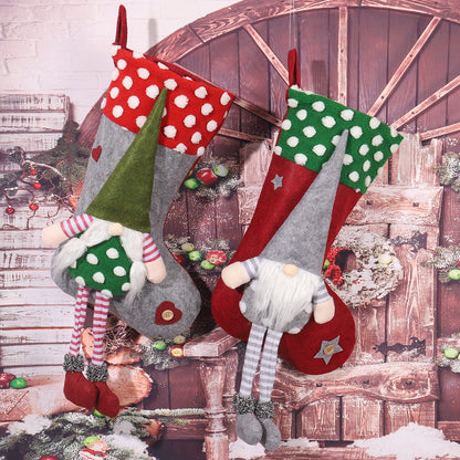 Verspielter Weihnachtsstrumpf mit Gnom-Motiv Brehn