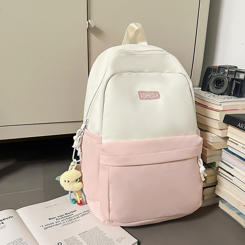 Vielseitiger lässiger Rucksack mit süßem Schlüsselanhänger Brehn