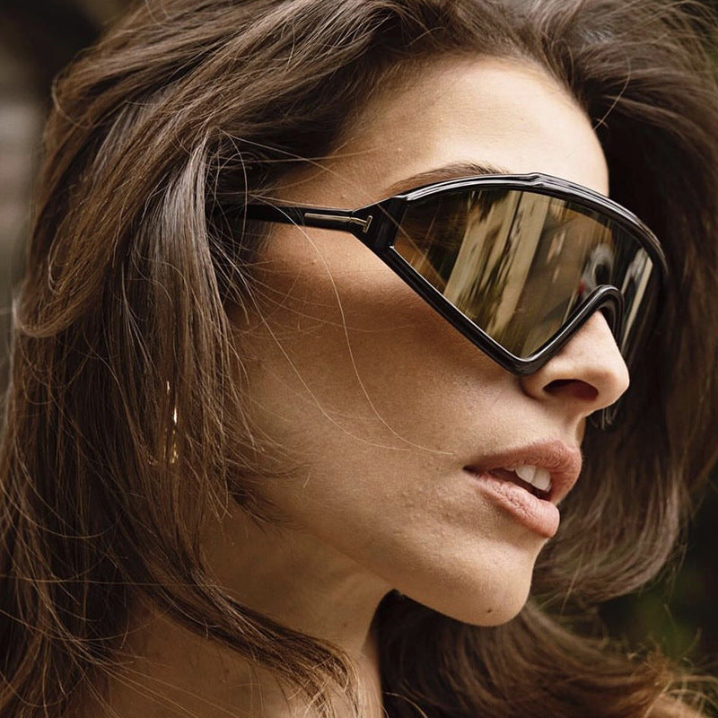 Damen Sport Sonnenbrille mit aerodynamischem Design und UV-Schutz Brehn