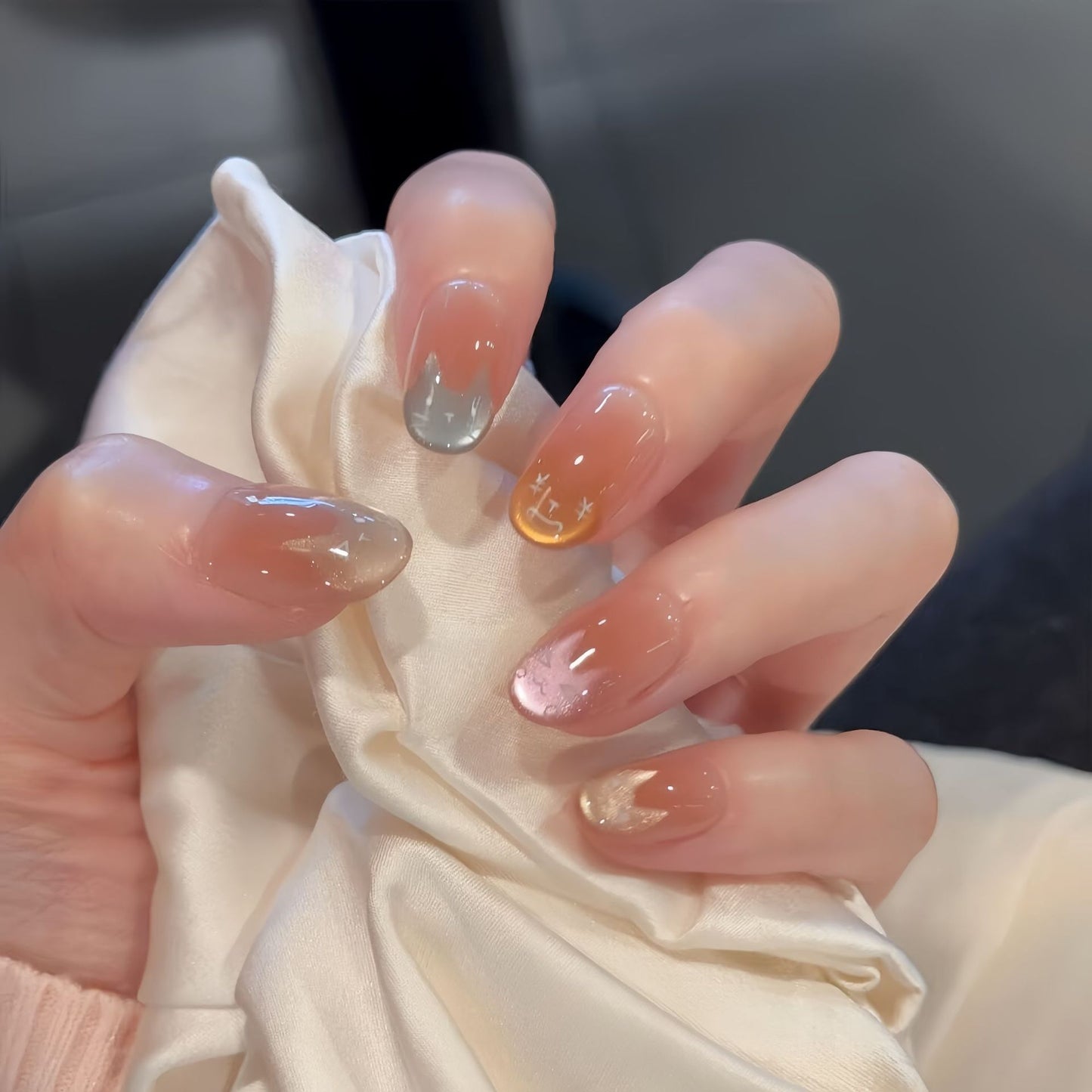 Künstliche Nagelspitzen mit Verspieltem Katzenmotiv Brehn