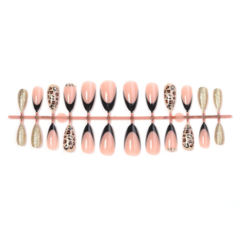 Press-On-Nail-Art-Set Brehn