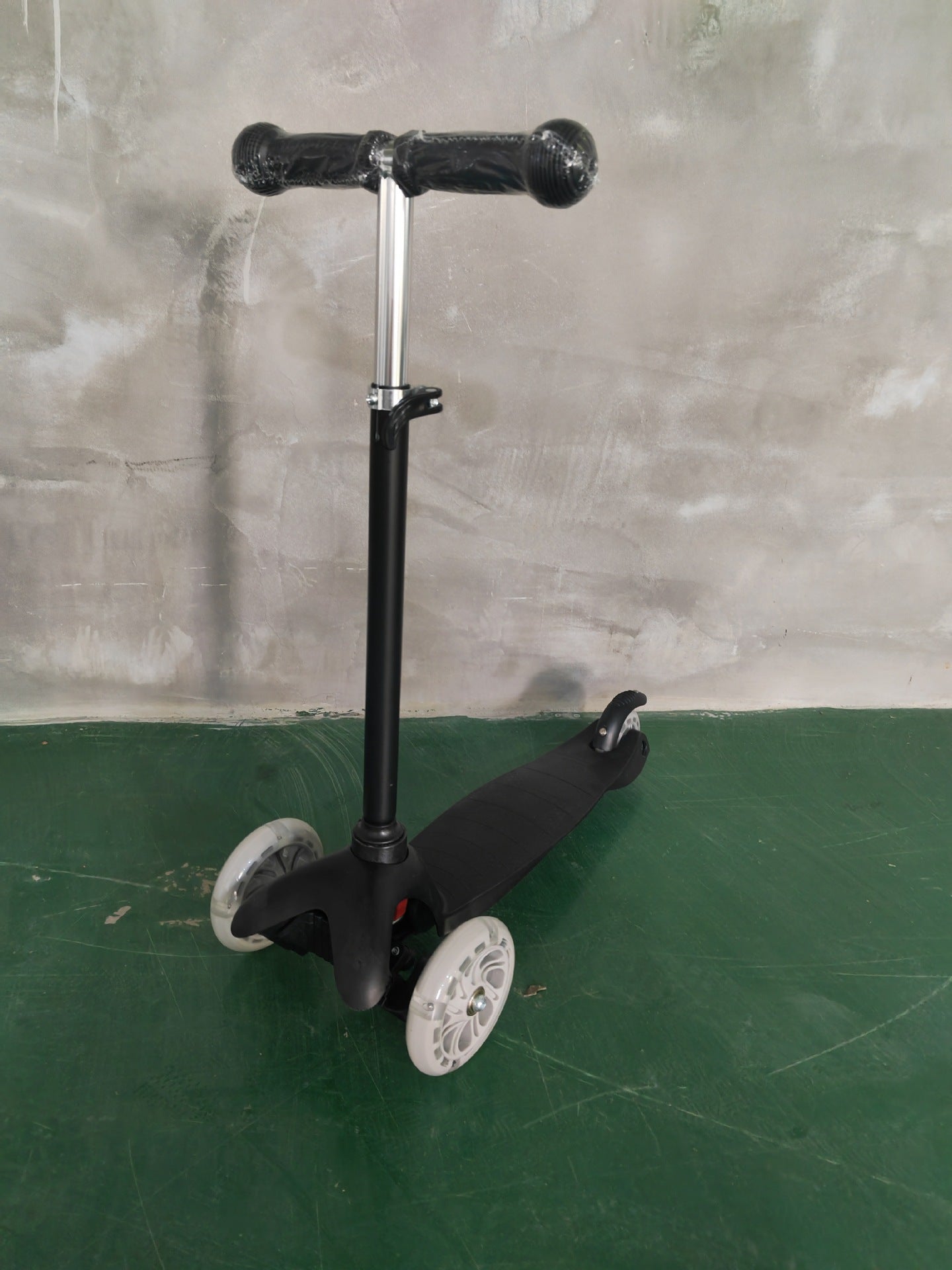 Fahrende Scooter Brehn