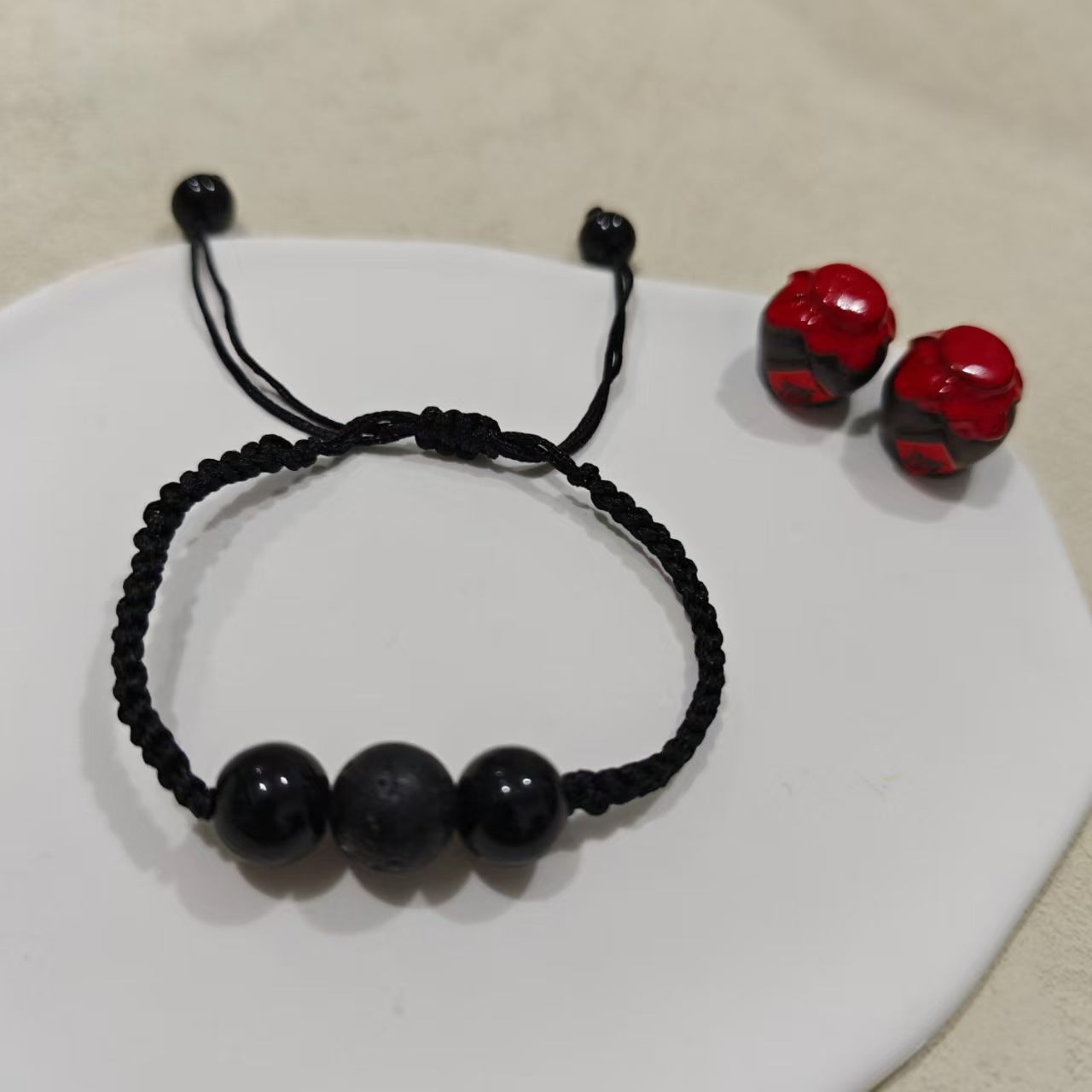 Verstellbares Lava-Stein-Armband Brehn