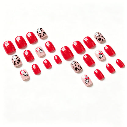 Trendy Tierdruck Nagelkunst