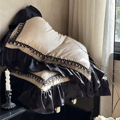 Satin-Feeling Rüschende Bettbezugset mit dekorativem Schlaufenrand