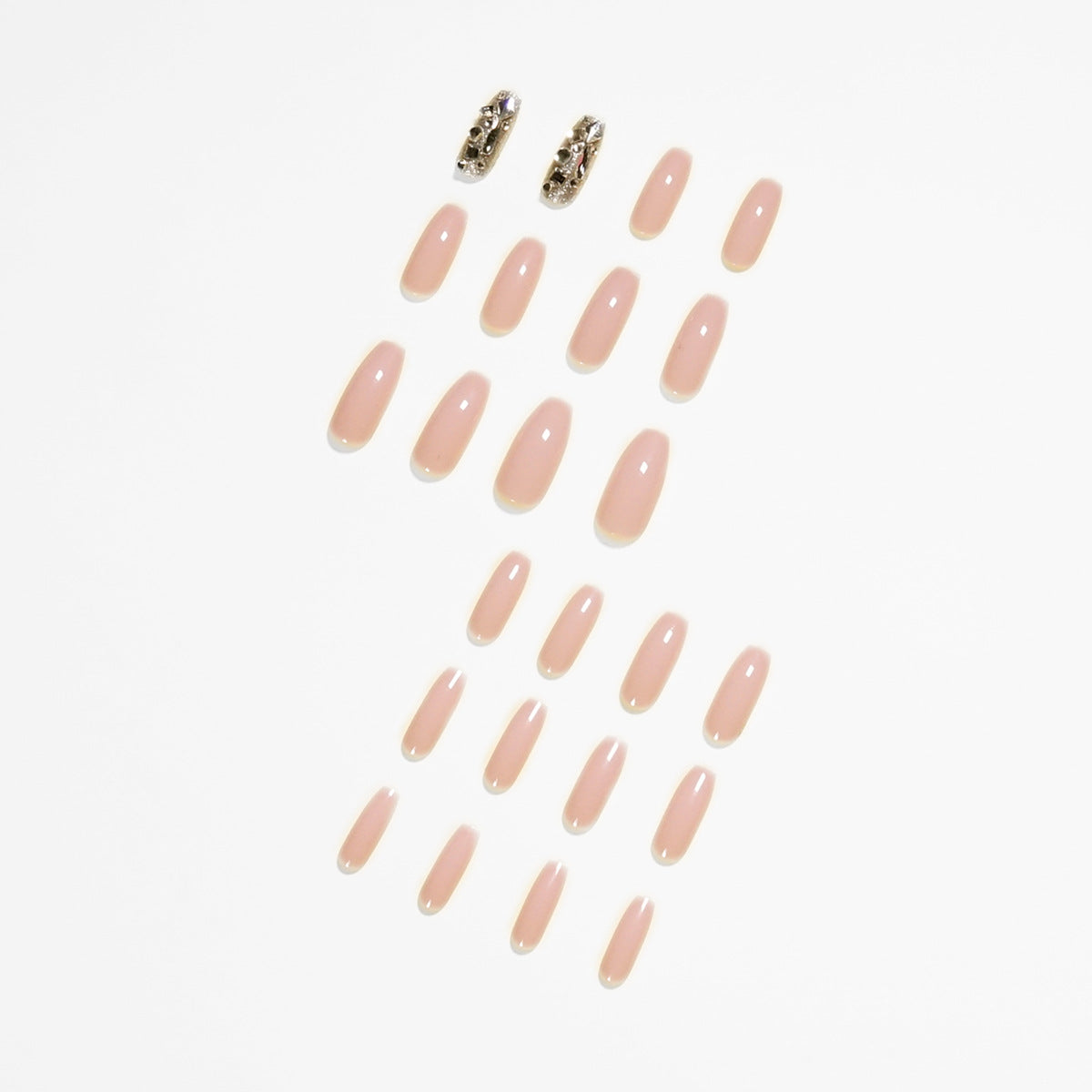Kunstvolle Nailart mit Glitzerakzenten Brehn