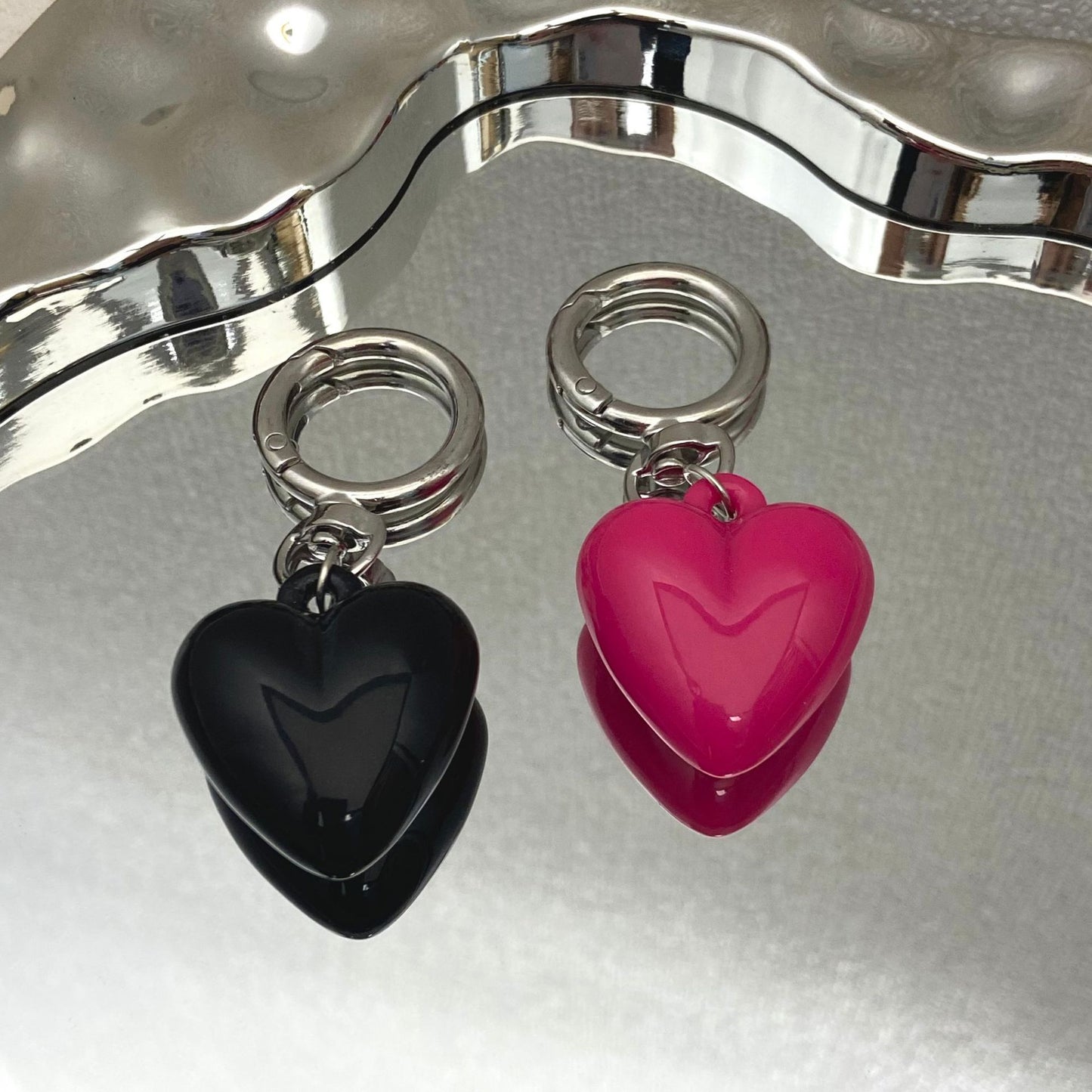 Herzförmiger Charm Schlüsselanhänger Brehn
