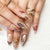 Künstlerisches Akzent Press-On Nagelset Brehn