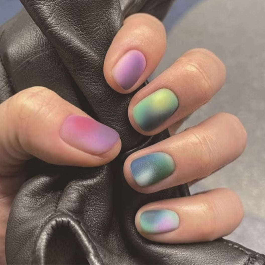 Kunstfingernägel Im Eleganten Ombre-Design Brehn