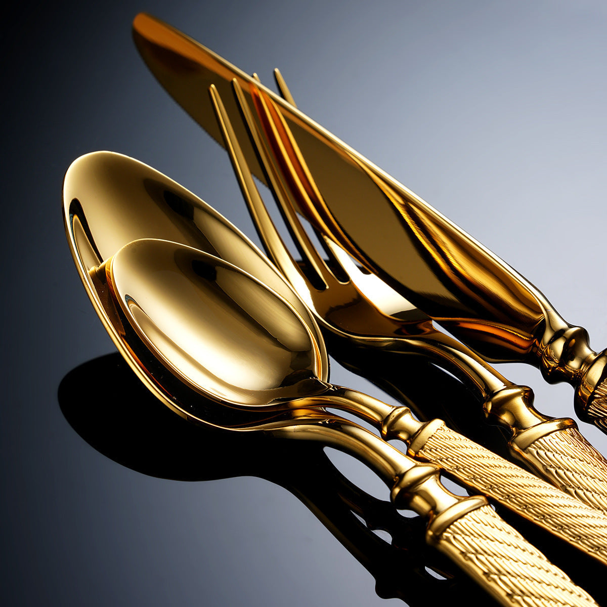 Realm Texturiertes Gold Luxus Besteckset | Brehn