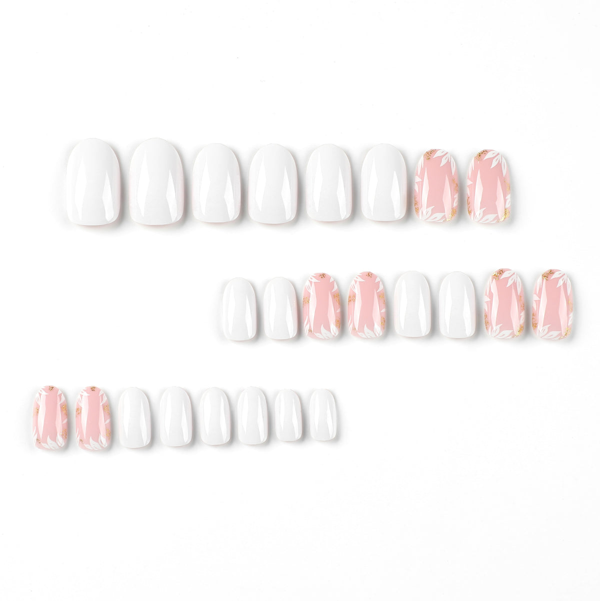 Kunstvolle Nageldesigns mit Glitzer und floralem Akzent Brehn