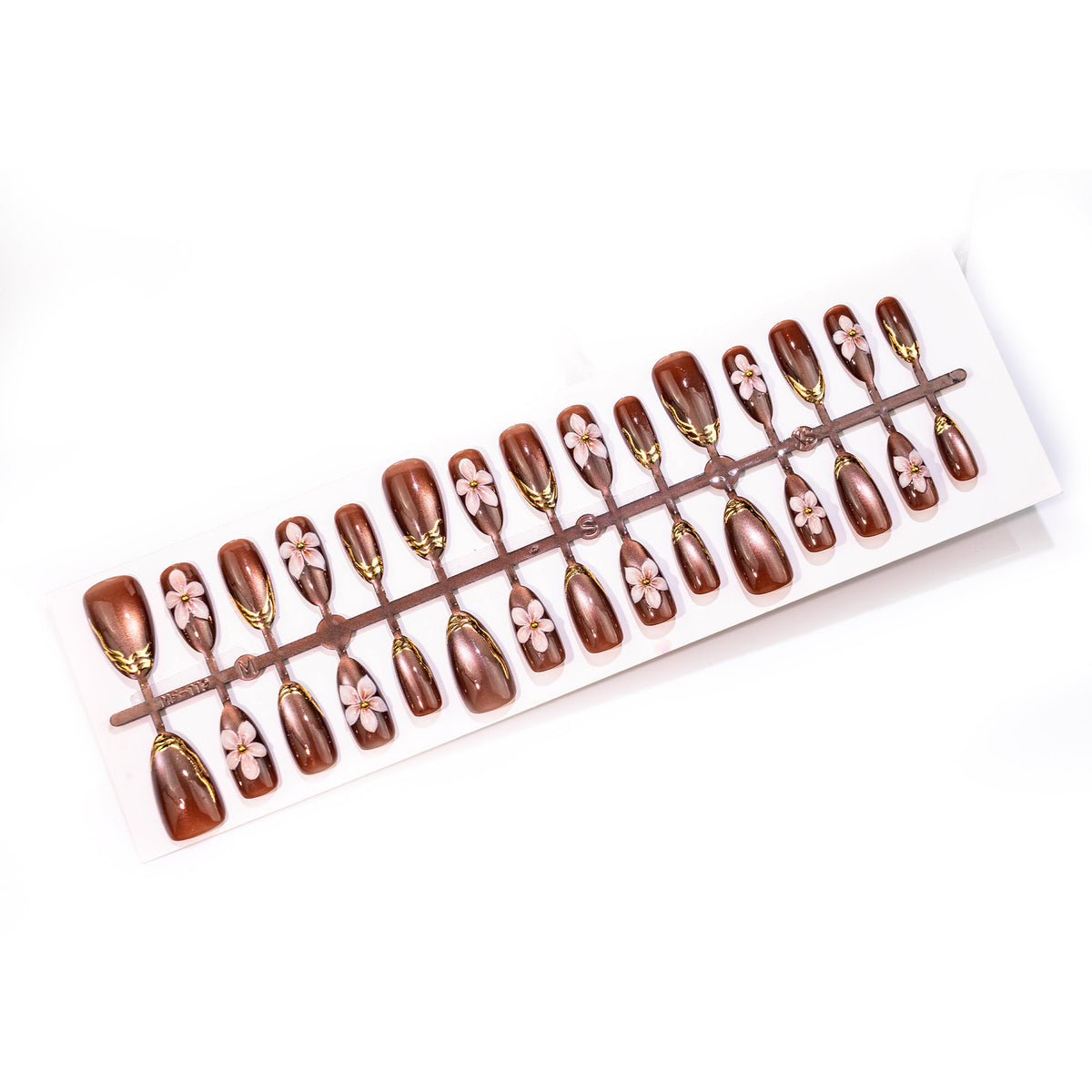 Floral Design Press-On Nail Art Set mit eleganten Akzenten Brehn