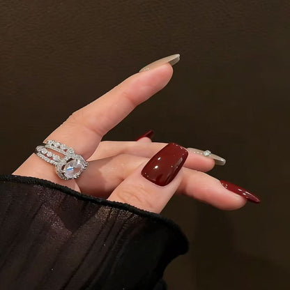 Elegante Druck-On-Nagelverbesserungen