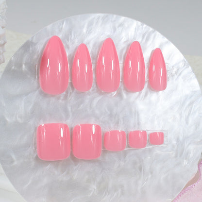 Kunstnagelset mit eleganten Hochglanz-Fingernägeln und Fußnägeln Brehn