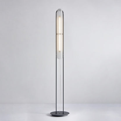 Minimalistische hohe Stehlampe mit einstellbarer Helligkeit