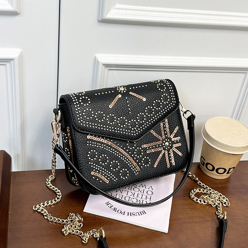Elegante dekorative Kettenhandtasche