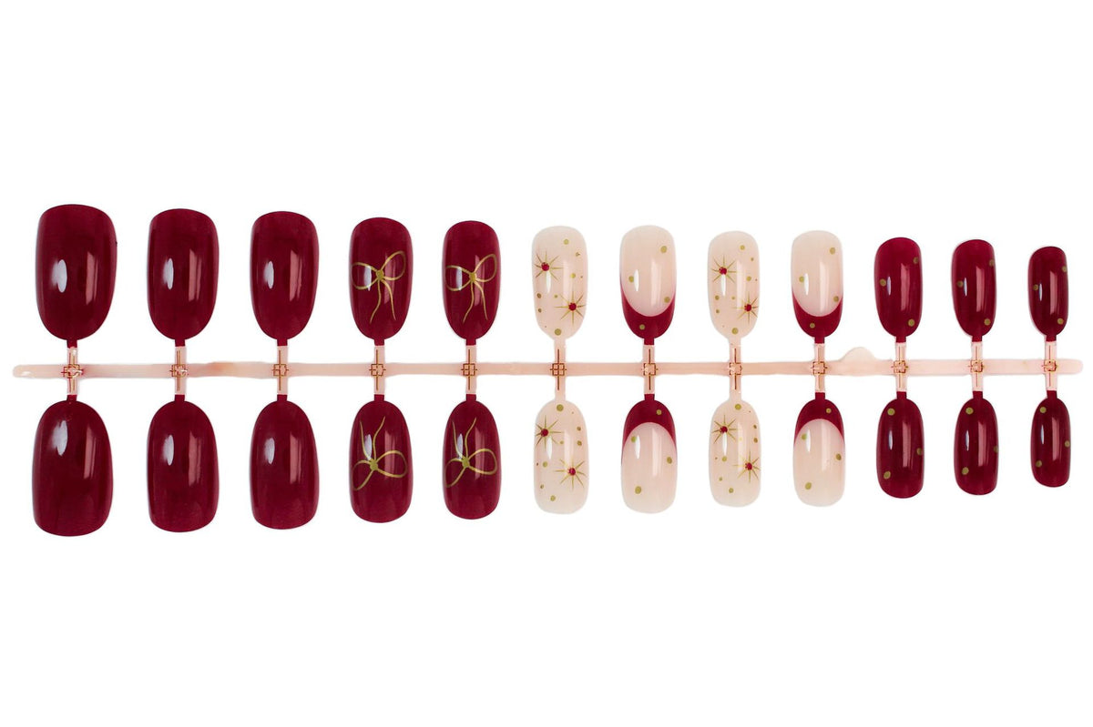 Kunstnagelset mit luxuriösen Verzierungen und modernen Designs Brehn