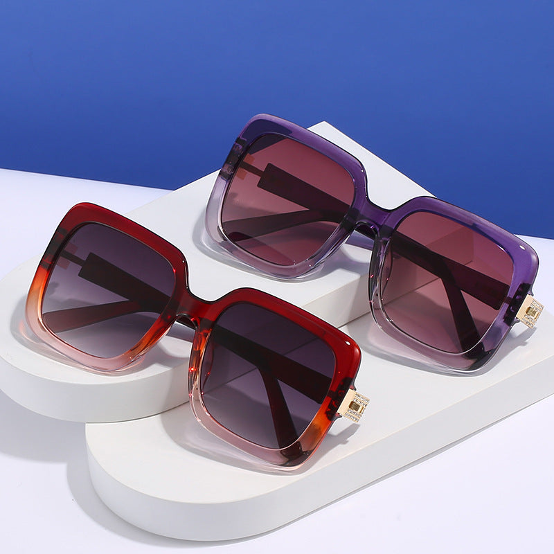 Damen elegante oversized Sonnenbrille mit luxuriösen Metallakzenten Brehn