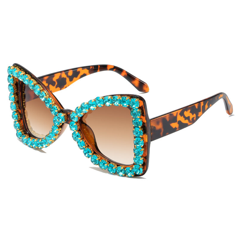 Damen Glamouröse Sonnenbrille mit Kristallverzierung Brehn