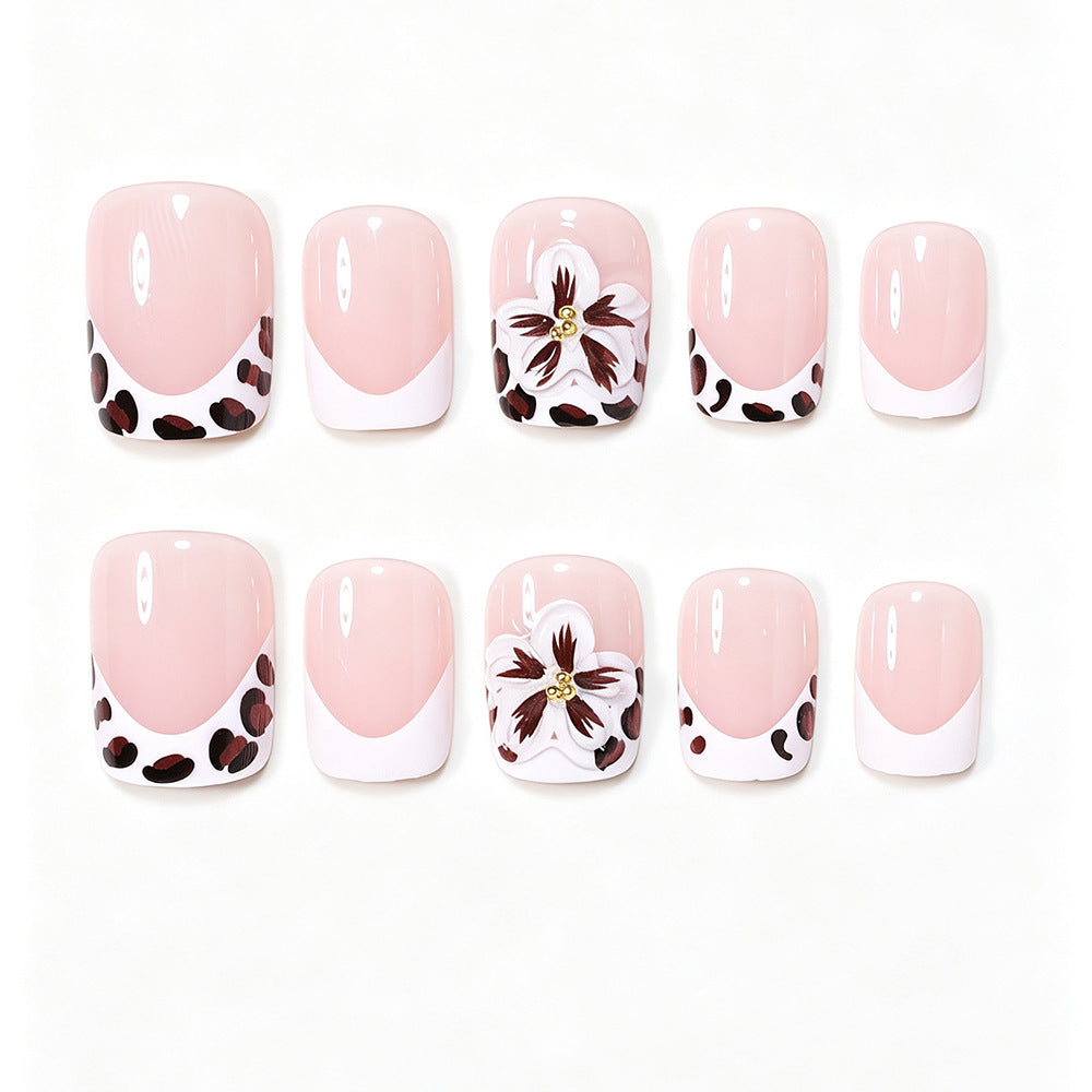 Floral Accent Nagelkunst Set Brehn