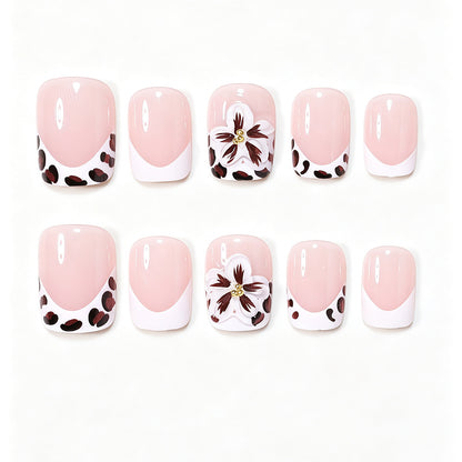Floral Accent Nagelkunst Set Brehn