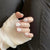 Glänzendes Press-On Nails Set Brehn