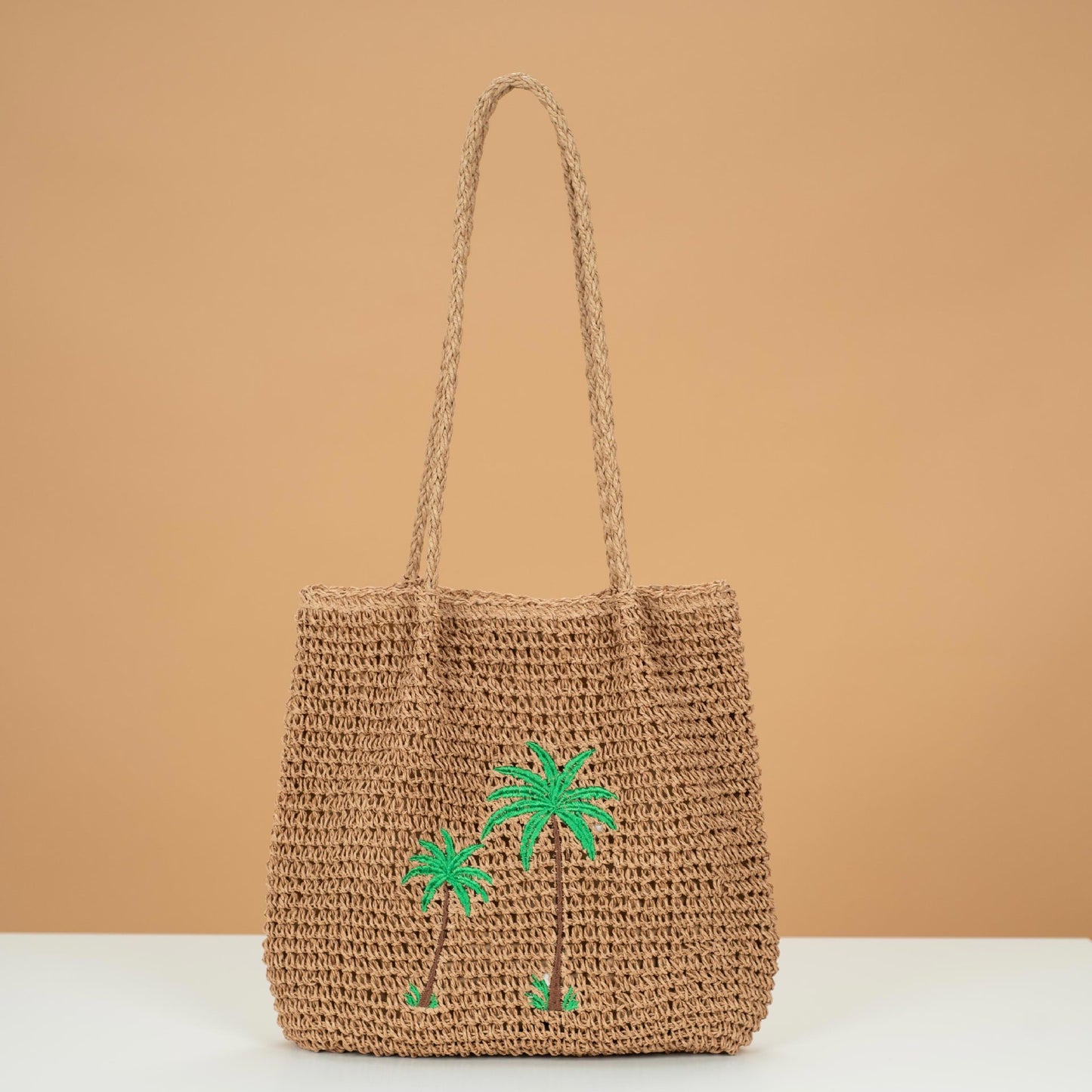 Trendige Basttasche Brehn