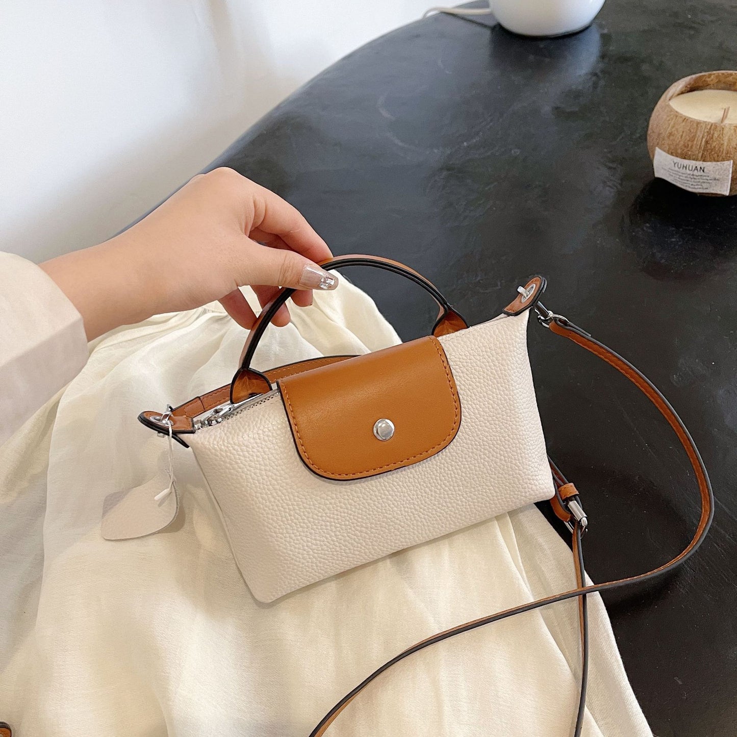 Chic Texturierte Mini-Handtasche Brehn