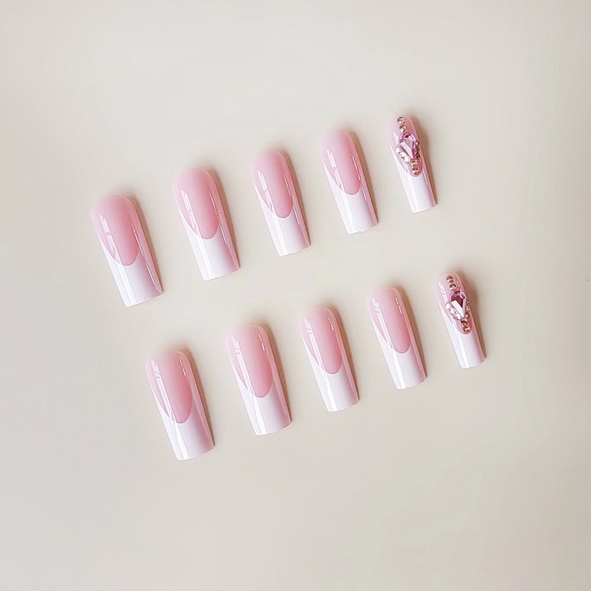 Glamouröse Acryl-Nägel Brehn