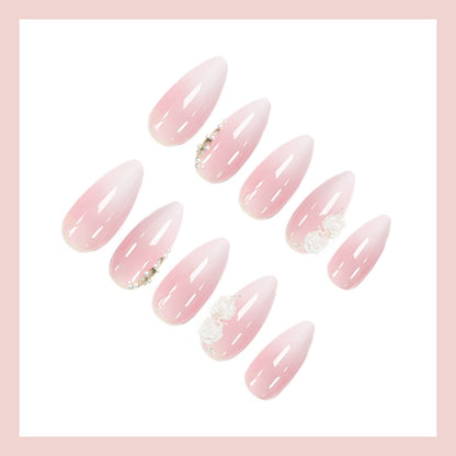Kunstnagelset mit eleganten Rosenverzierungen Brehn