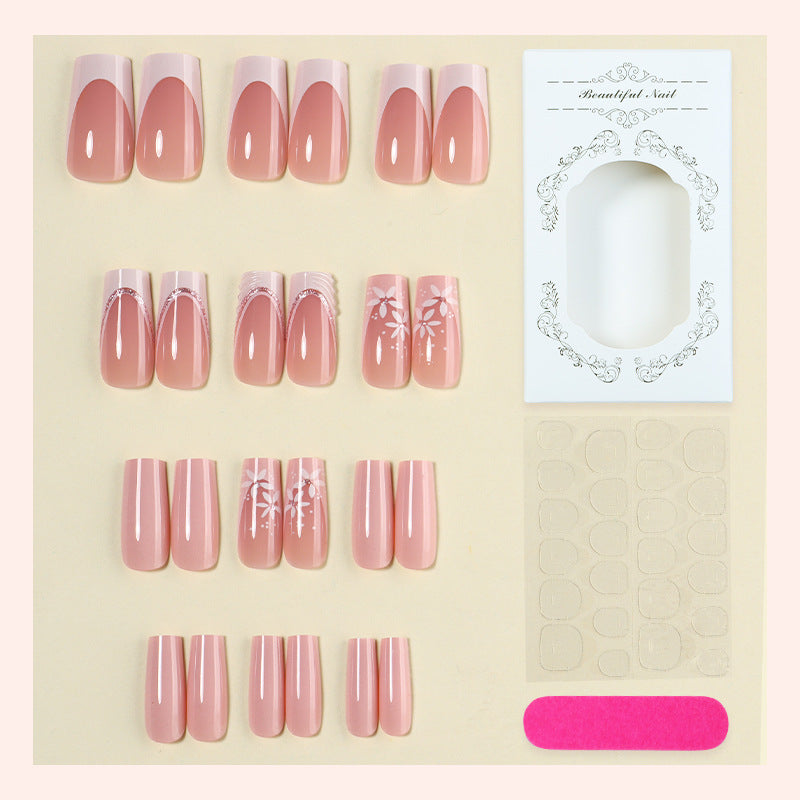 Dekoratives Press-On Nagelkunstset mit floralen Designs Brehn