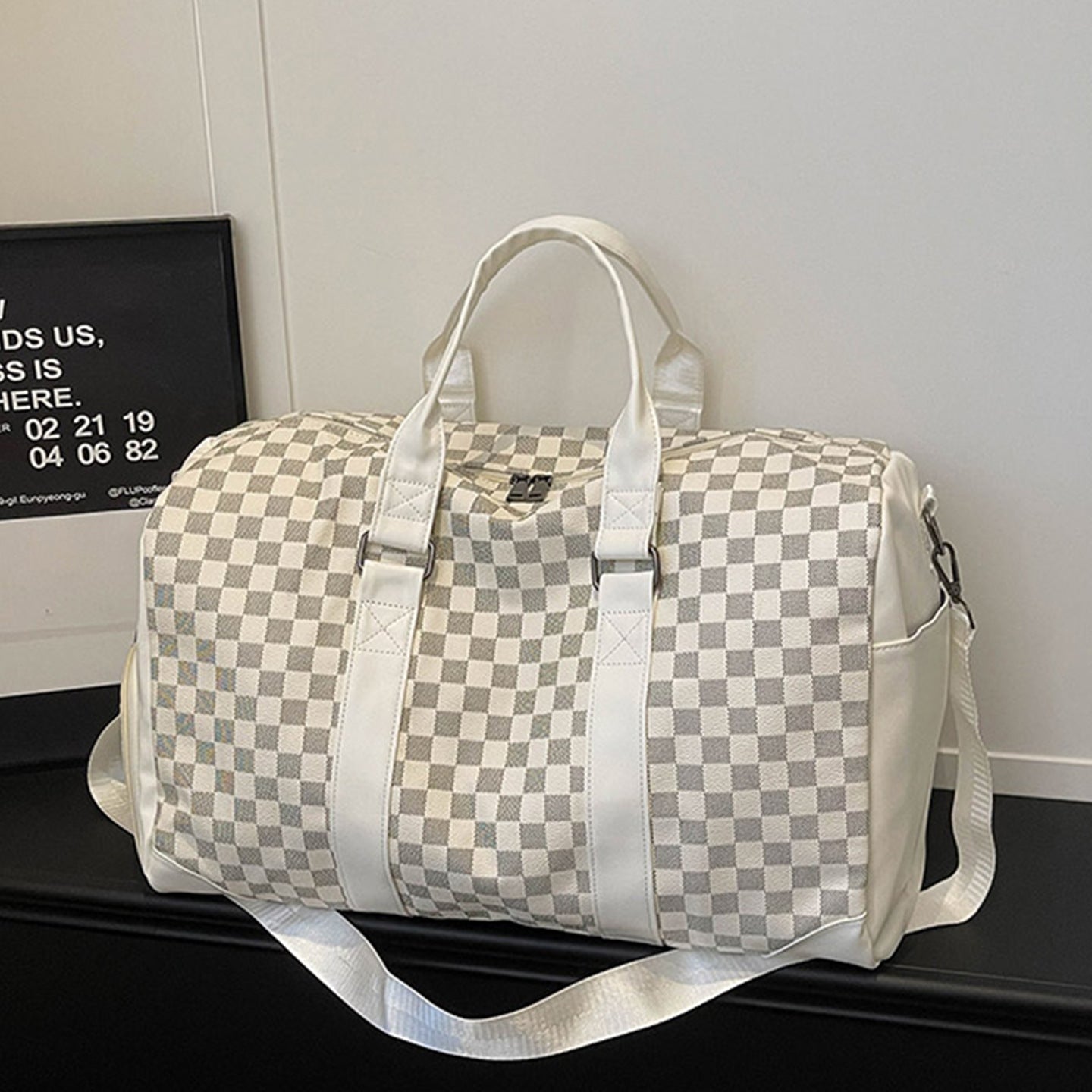 Elegante Reisetasche mit Robusten Tragegriffen und Praktischer Innenaufteilung Brehn