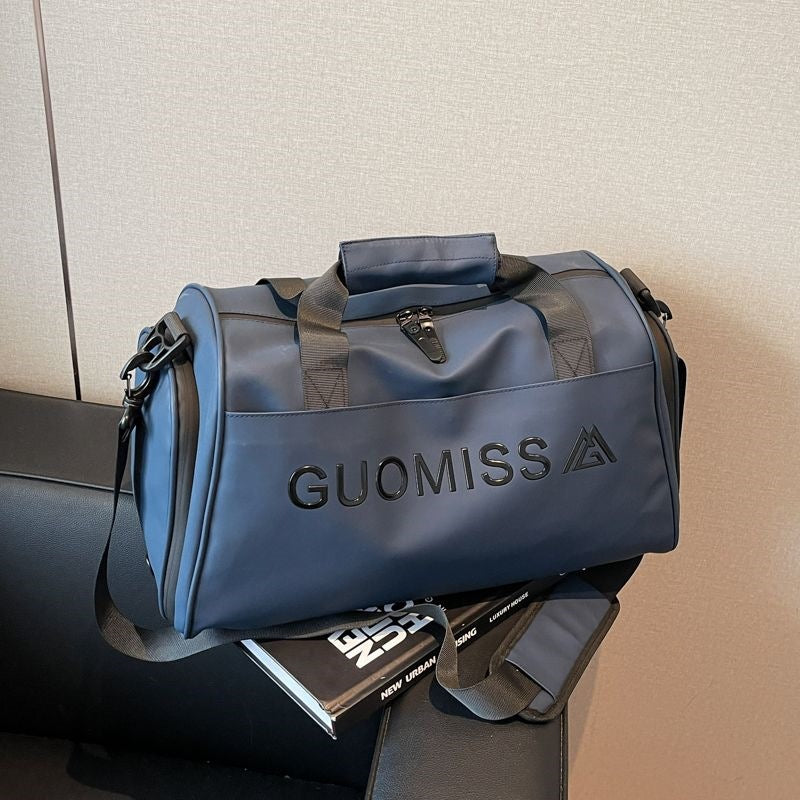 Sportliche Reisetasche Mit Vielen Organisationstaschen Brehn