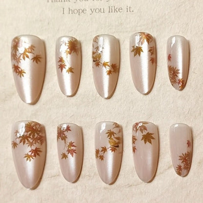 Elegantes herbstliches Nagelkunst-Set